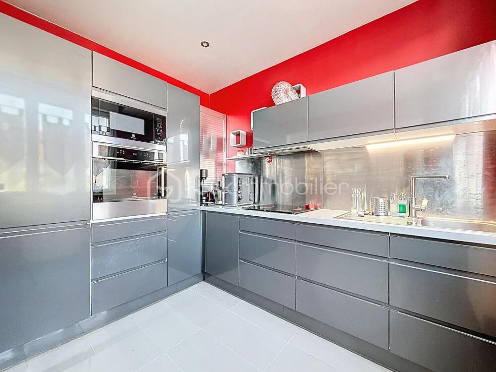 Vente Maison LE BLANC-MESNIL - Maison familiale 6 pièces + SOUS-SOL total – Élégance, confort & vie pratique à pied ! Le blanc mesnil