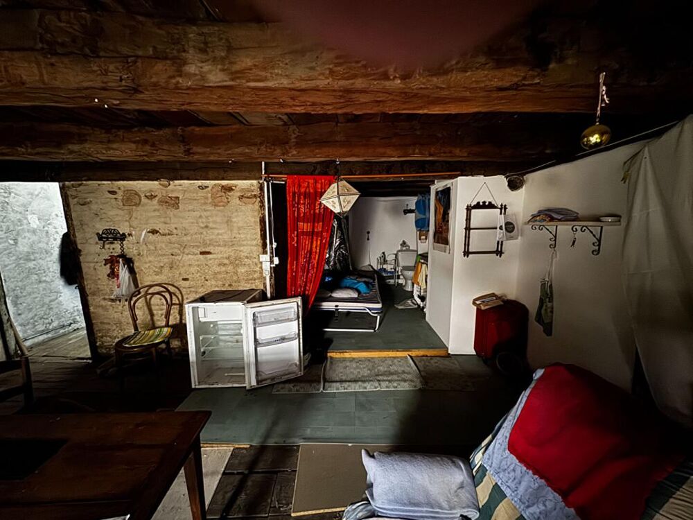 LANGRES, Studio 30 m2, etage et grenier améngeables