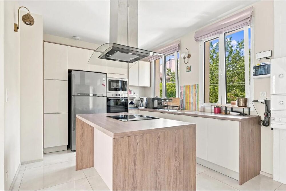 Vente Maison CHÂTILLON – MAISON 145 M² – DPE A – T2 INDÉPENDANT – JARDIN – GARAGE Chatillon