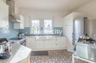  Maison � vendre 9 pi�ces 230 m�