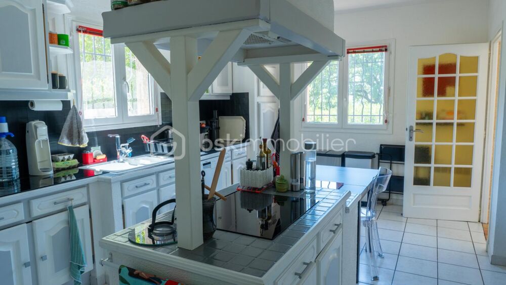� vendre  Villa Tourrettes (83440)