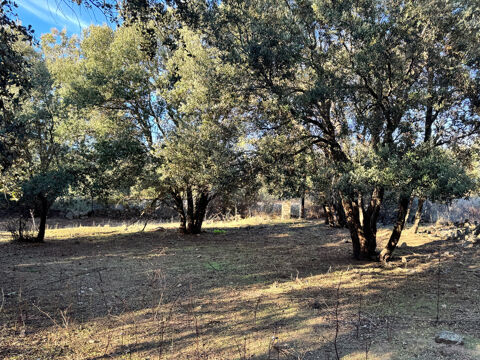   Terrain 3250 m2 avec batiment de 200m2 habitables à vendre, proche de L'ILE ROUSSE (20) Propriété/château - 4 pièce(s) - 201 m²