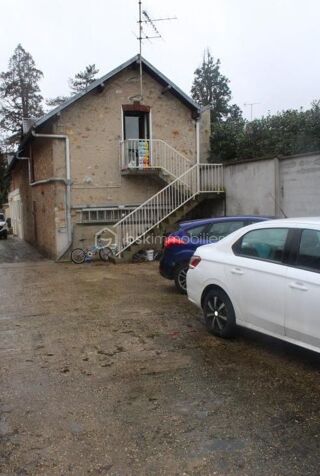  Immeuble � vendre 10 pi�ces 272 m�