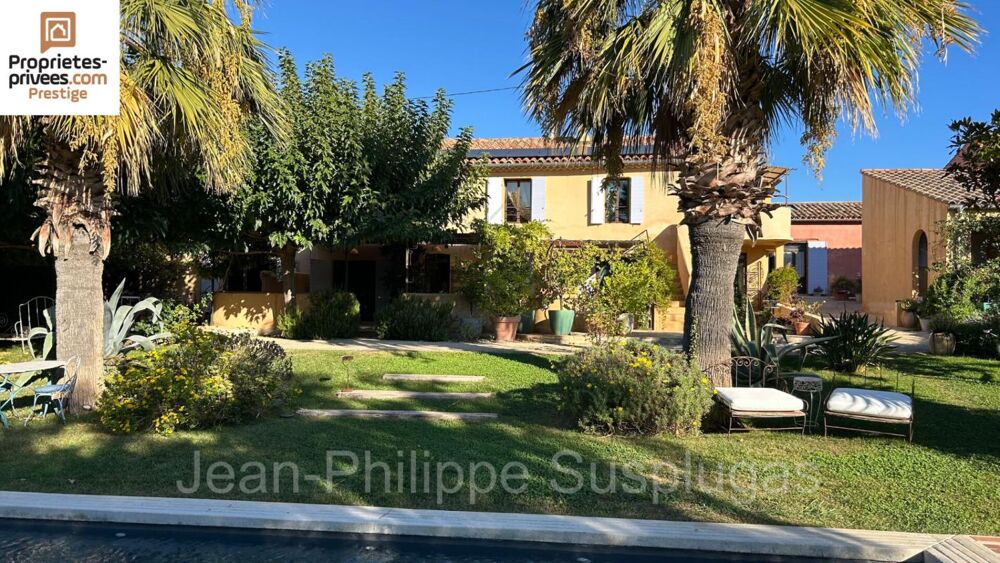 à vendre  Propriété/château Saint-Cyr-sur-Mer (83270)