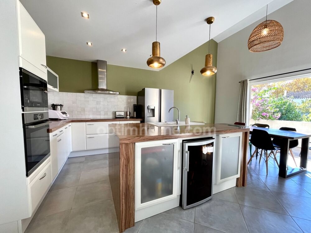 Maison contemporaine avec appartement indépendant et garage - Aigues-Mortes