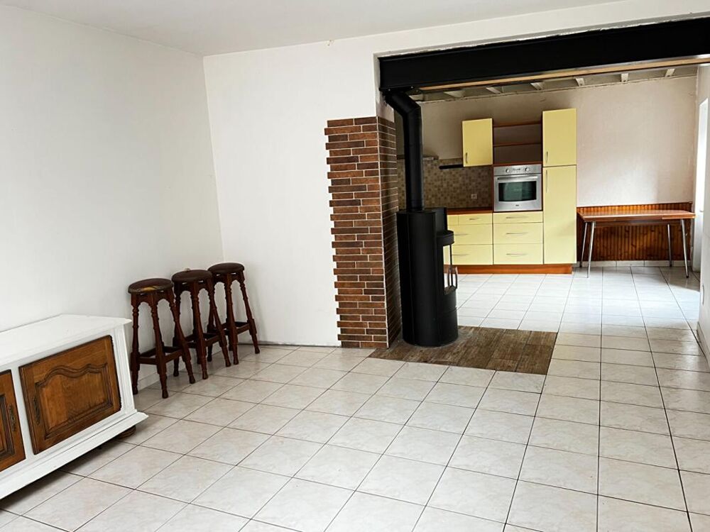 Vente Maison Maison  6 pièces, 97 m² + dépendances en pierres Pouzauges