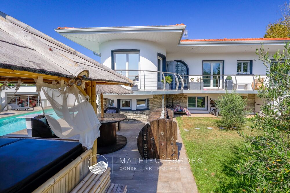 Vente Maison Maison contemporaine de 216m2 avec piscine, spa, et T3 indépendant Ondres