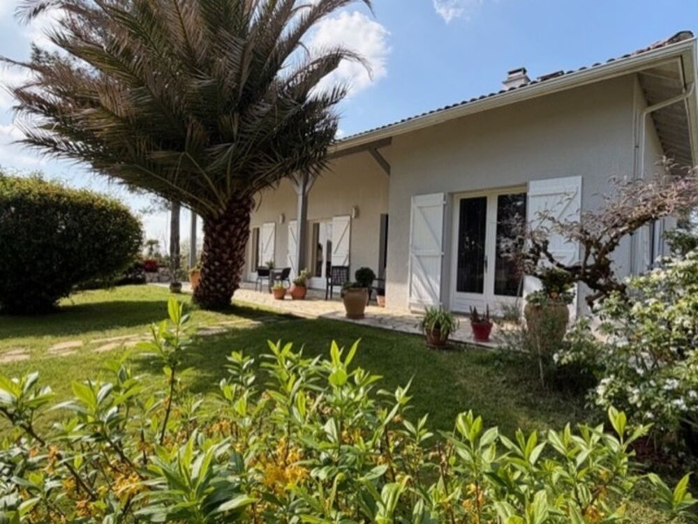 AIGNAN(32) : ELEGANTE MAISON des années 80, SANS TRAVAUX, 150m2 habitables, bien située à AIGNAN, sur 2.000m2, les commerces A P