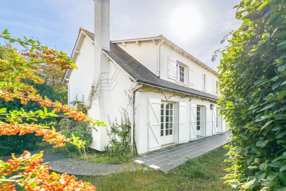 Vente Maison MAISON STYLE DE MAITRE DE 132M2- 4 CHAMBRES-JARDIN ET GARAGE Joue les tours