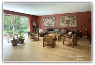  Maison  vendre 8 pices 213 m