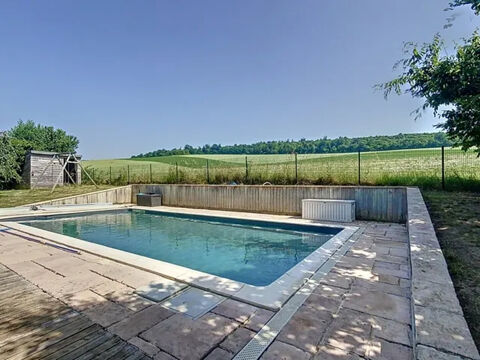   Maison Villa sans vis  vis 7 pice(s) 200 m2  de plain pied et 85m2 en sous sol, DPE:B Maison - 7 pice(s) - 285 m
