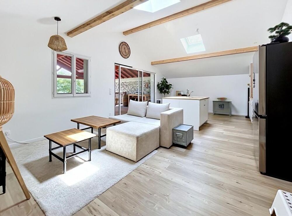Urrugne, Appartement rénové 109m2 avec terrasse et parking