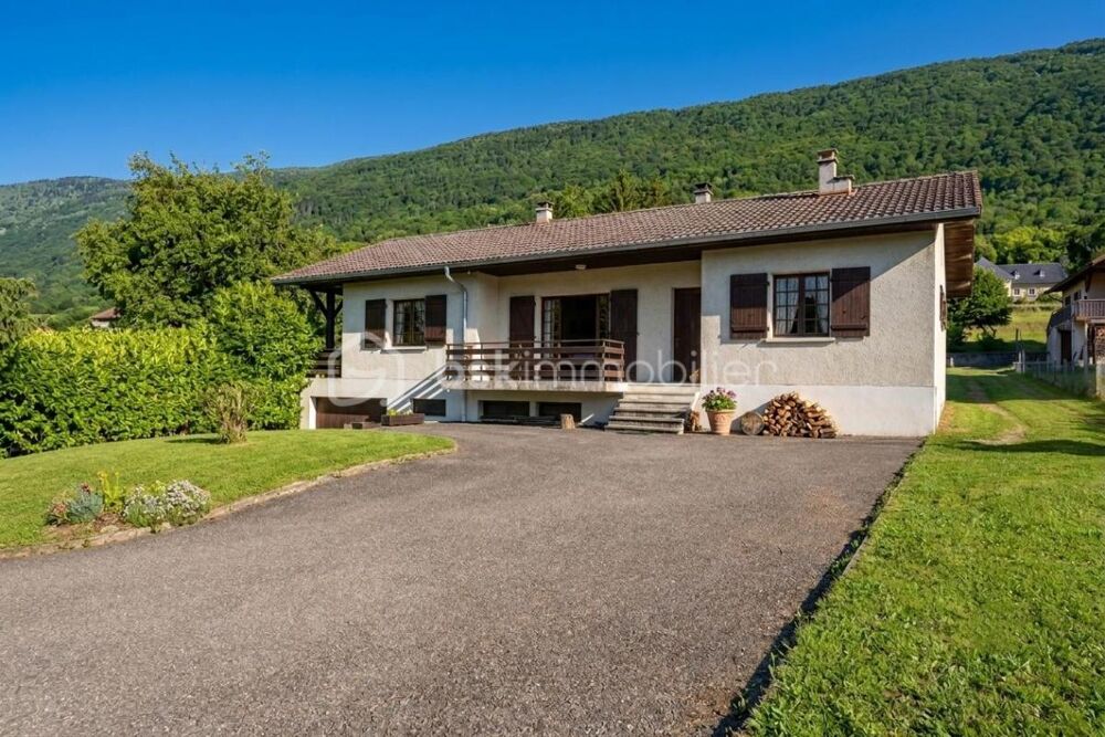 Rare ! Maison de plain-pied à Anglefort avec sous-sol de 140 m² + grand abri voiture 72 m