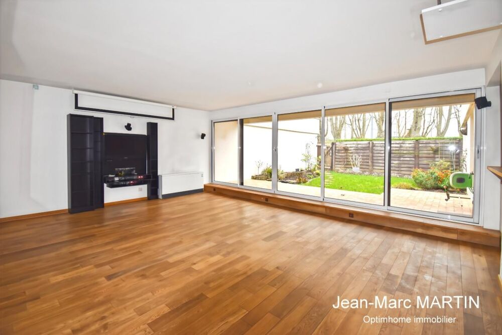 Villeneuve-dAscq  Appartement 107 m² avec rez-de-jardin privatif fermé et sécurisé  Résidence de standing  Chaîne des Lacs à