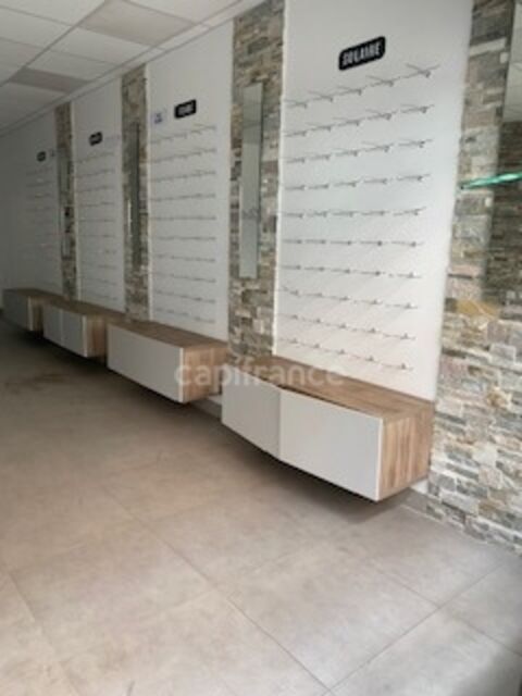   Local/bureau à louer ROUBAIX (59) Rez-de-chaussée commercial 46 m² , hyper centre aux normes PMR 