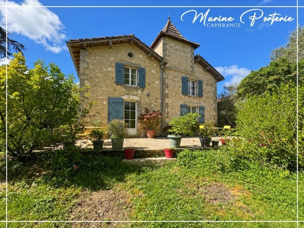 Vente Maison Maison en pierre de 245 m² sur 2 hectares avec lac Lavardens