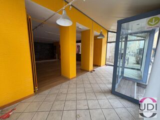  Immeuble à vendre 7 pièces 200 m²