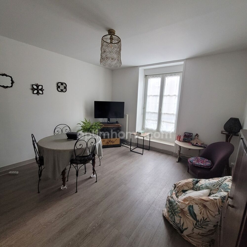 DINAN (22) plein centre ville - Appartement T3 de 52.25 m² avec 2 Chambres - 2ème étage sans ascenceur