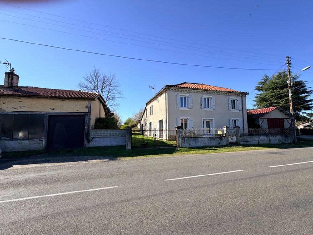 Vente Maison Maison 6 pièces (194M2 habitable) avec terrain divisible et garage aménageable dans la centre de GABARRET (40) Gabarret
