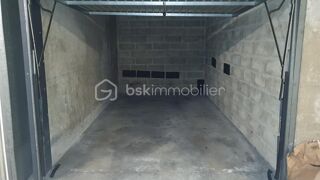  Parking / Garage � vendre 12 m�