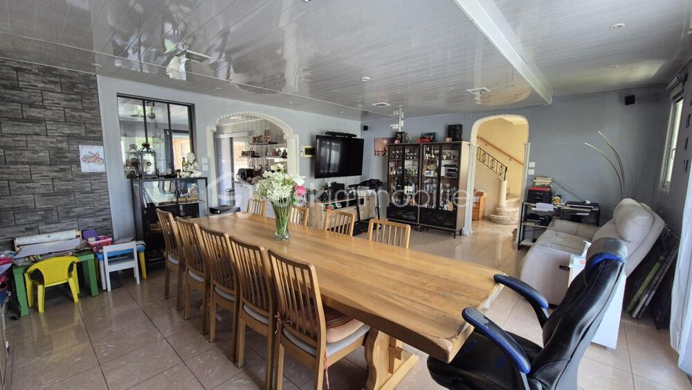 A VENDRE MAISON QUATRE FACES DE 158M² SUR TERRAIN DE 318M² A TOULOUGES - QUATRE CHAMBRES - BUREAU - CLIMATISATION REVERSIBLE - A