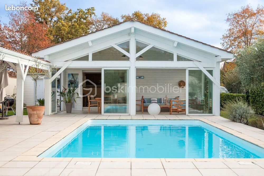 Maison 6 pieces de 175m² avec piscine et carpot - Pessac