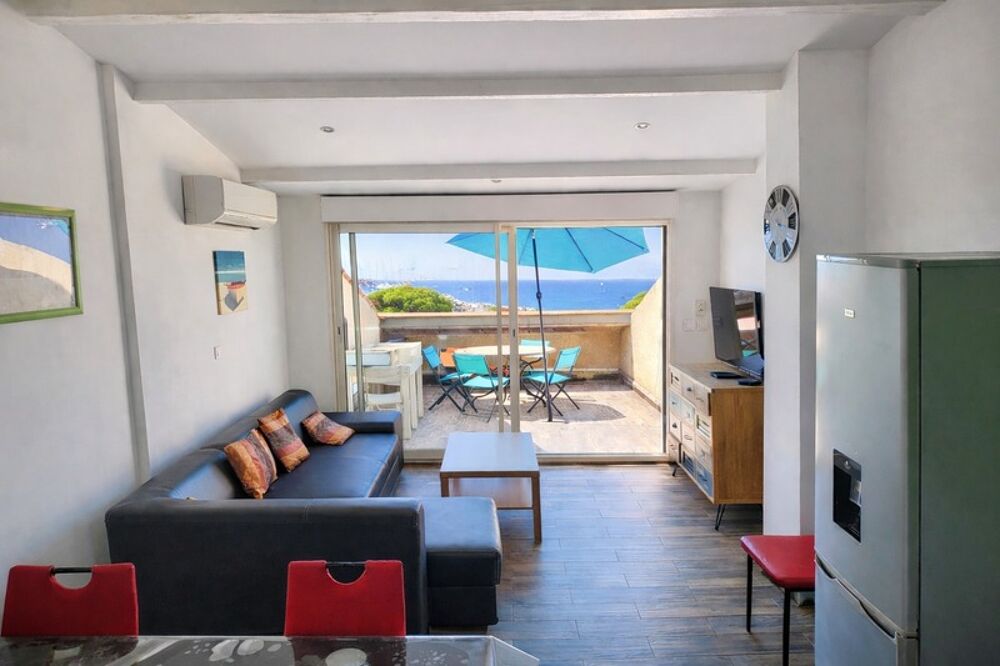 Vente Appartement Duplex T3/4 climatisé – Vue mer & port – Terrasse 19 m² – Vendu meublé Fos sur mer