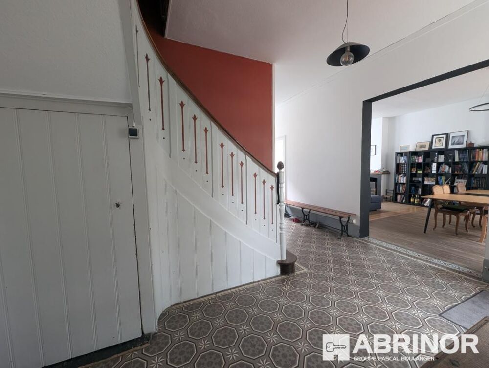 GRANDE MAISON DE CARACTERE 5 CHAMBRES+BUREAU