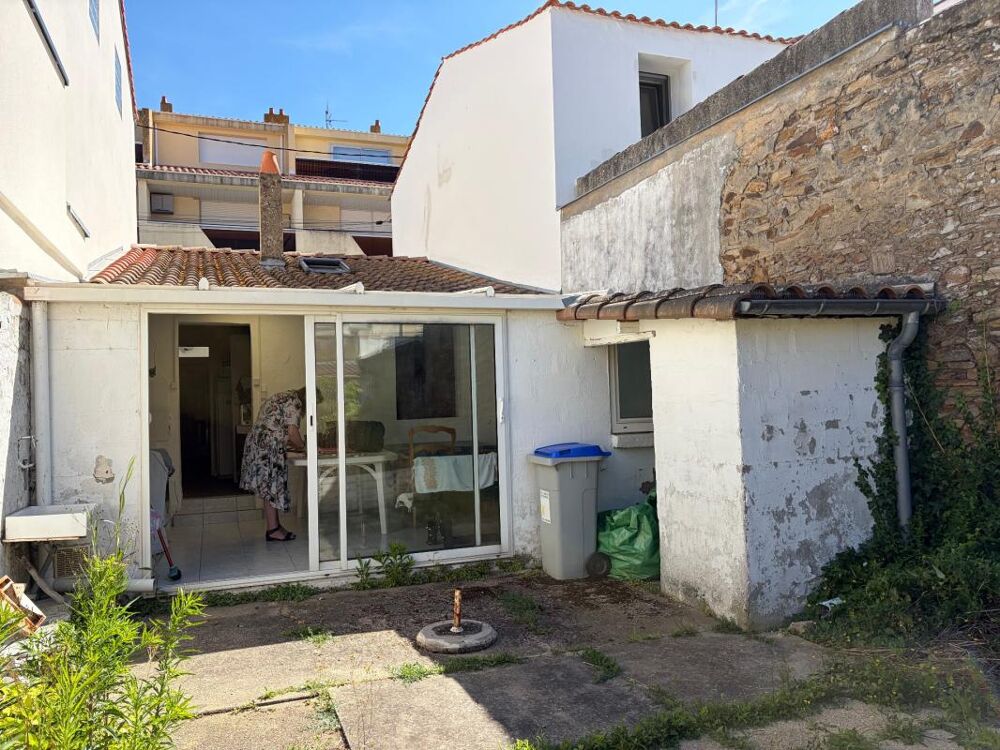 LES SABLES D'OLONNE (85100) RARISSIME ADORABLE MAISON DE PECHEUR A RENOVER AVEC DEPENDANCE ET JARDIN