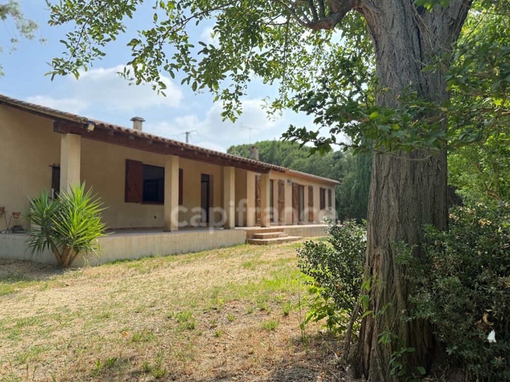 Maison familiale 7 pièces de 155m2 sur 2000m2 de terrain paysager