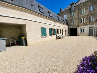  Immeuble � vendre 15 + pi�ces 556 m�