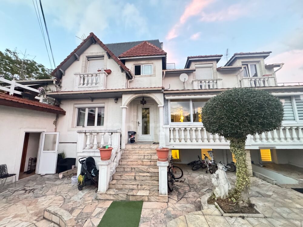 Grande VILLA de 12 pièces à vendre - 246 m² - Maison Familiale ou IMMEUBLE DE RAPPORT - 5 Appartements possible avec jardin et 4