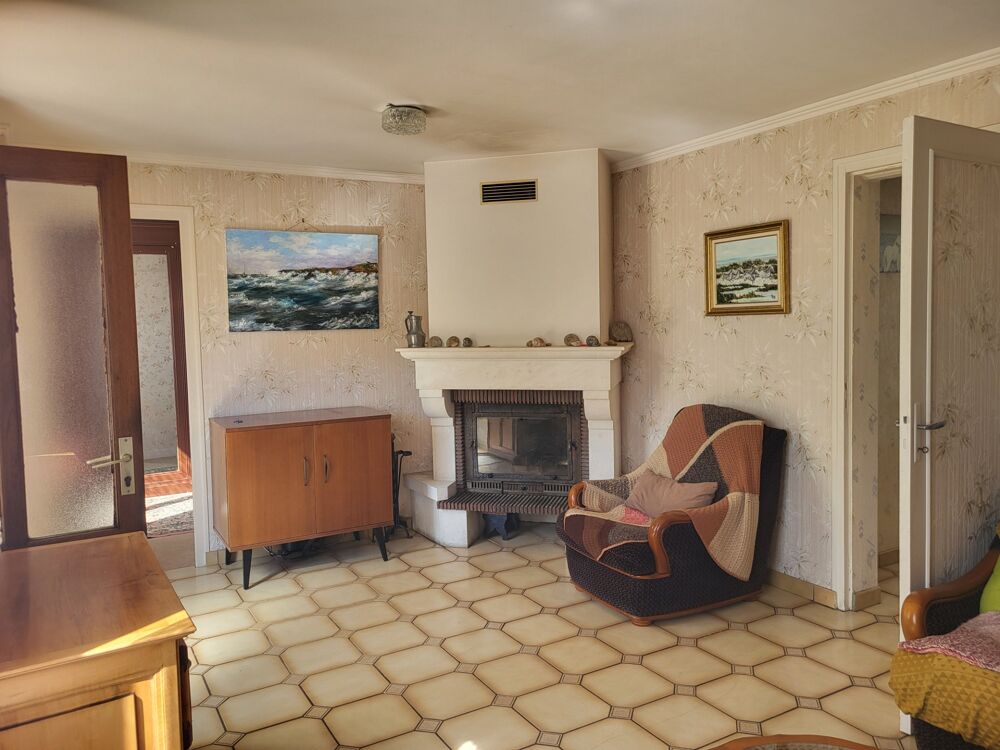 Vente Maison Maison à vendre 4 pièces SAINT LOUP LAMAIRE (79) Terrain 619 m² Saint loup lamaire