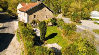 Vente Maison Maison à vendre 7 pièces VALSERHONE (01)Le charme de la pierre, le confort d'aujourd'hui et de généreux espaces annexes Valserhone