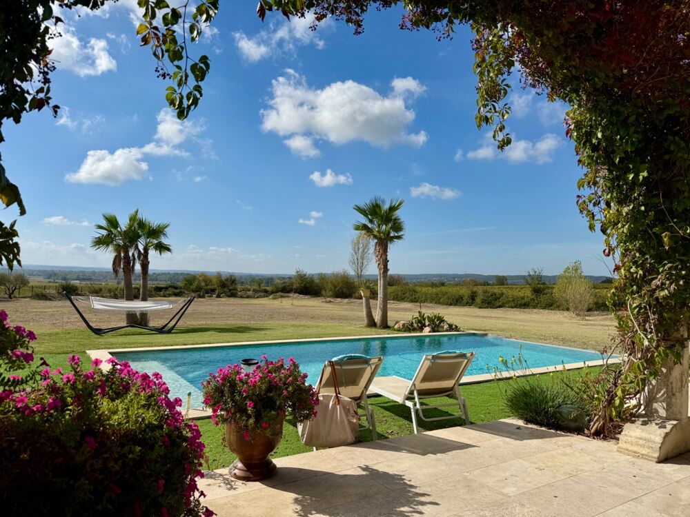 Vente Maison Entre Uzès et Nîmes – Mas de caractère 360 m², piscine, 1,7 ha et vignes  Maison à vendre 9 pièces  (30) Castelnau valence