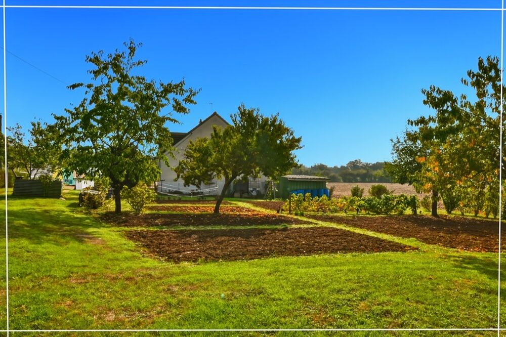 Maison à vendre 4 pièces INEUIL (18) Pavillon 95 m²  4 pièces  Proche Lignières