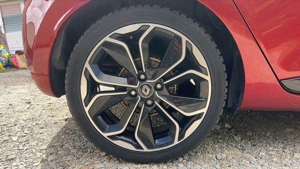 Clio IV 1.2 TCe 120 Intens - Premi&egrave;re main Entretien constructeur 2018 occasion 15100 Saint Flour