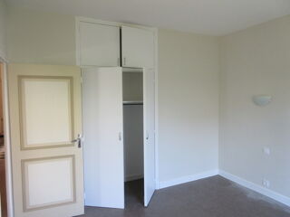  Appartement à louer 4 pièces 94 m²