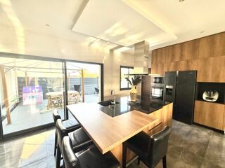  Maison  vendre 7 pices 193 m