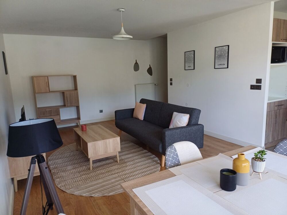 T3 meublé avec terrasse et garage à ST GENIS POUILLY