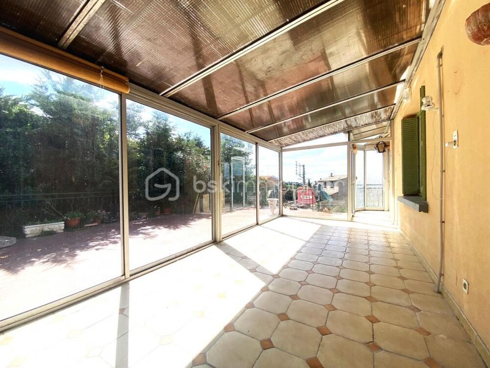 Maison familiale  140 m²  5 pièces