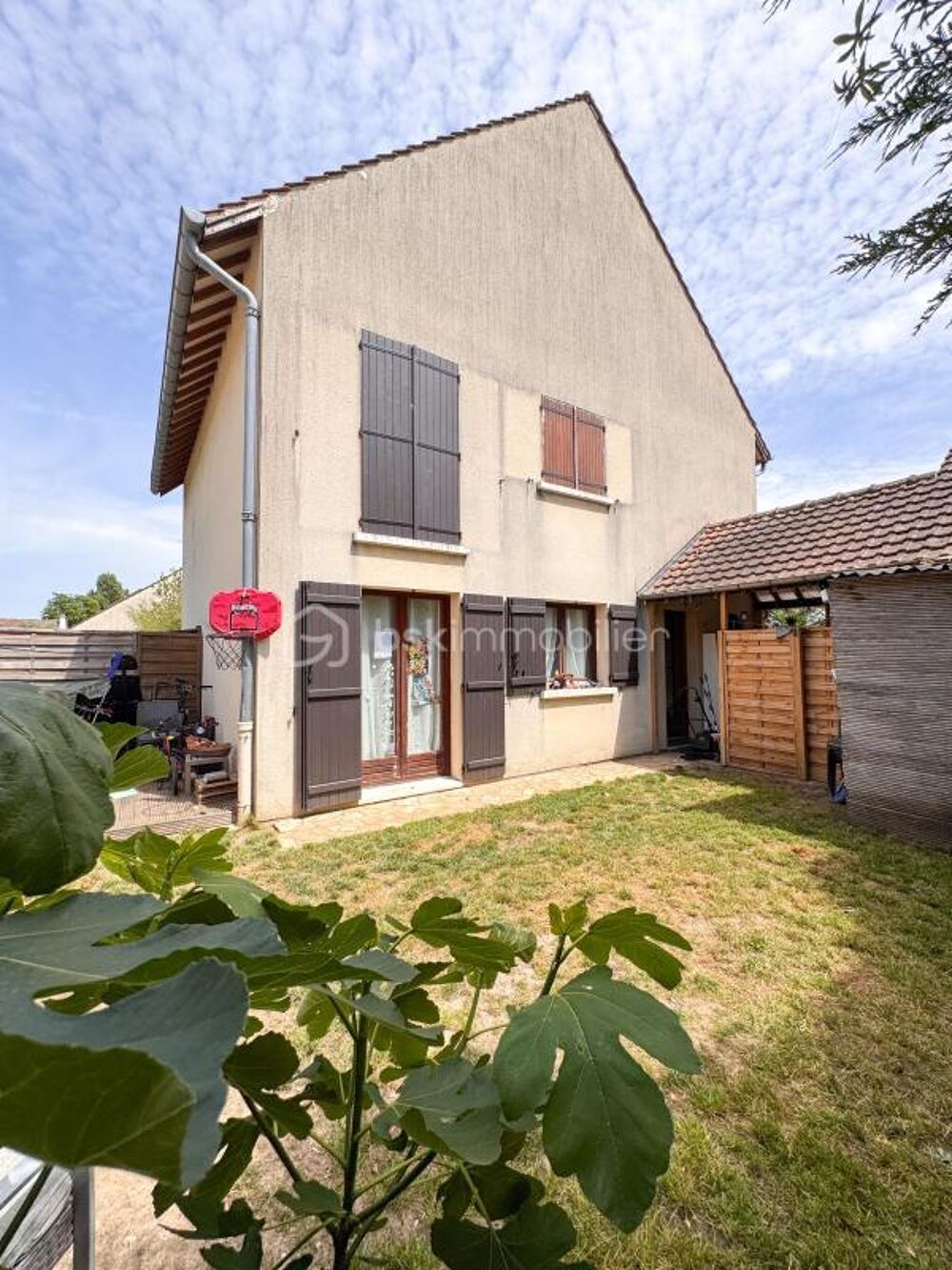 Vente Maison MAISON F5  4 Chambres -ROISSY EN BRIE- Combles Aménagés- Jardin -Garage - Centre Ville Roissy en brie