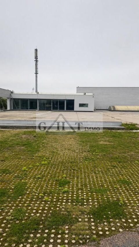   ENTREPOT 2800 M² + 5300 M² TERRAIN A LOUER LES PAVILLONS SOUS BOIS 