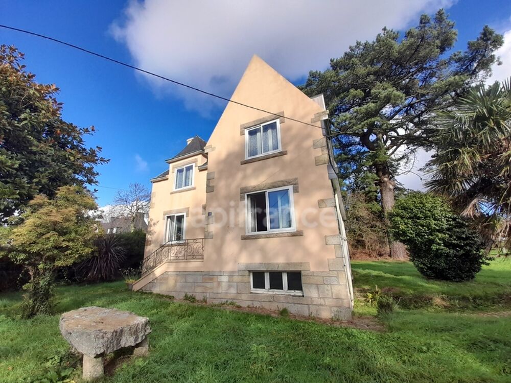Maison à vendre 5 pièces PLOGONNEC (29180) sur sous-sol total - Surface habitable 120,94 m2- 3 chambres - Parcelle de 709m2
