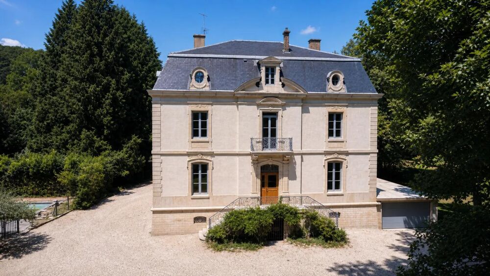 à vendre  Propriété/château Neuville-sur-Ain (01160)
