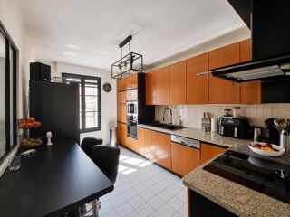  Appartement à vendre 6 pièces 180 m²
