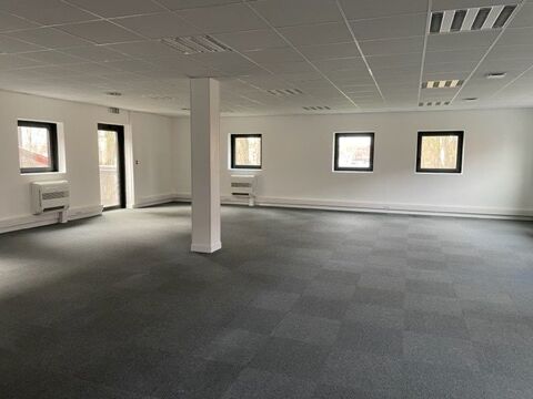 A LOUER - BUREAUX 1925 71100 Chalon sur saone