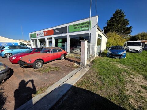 EXCLU CAPIFRANCE au  CHATEAU D'OLERON (17), A Vendre Murs & Fonds commerce garage m&eacute;canique autos renomm&eacute;e 760000 17480 La gaconniere