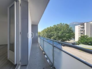  Appartement à vendre 4 pièces 71 m²