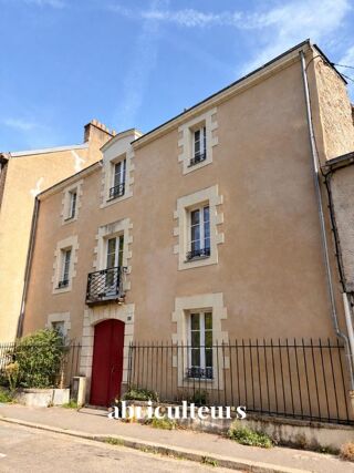  Immeuble à vendre 15 + pièces 345 m²